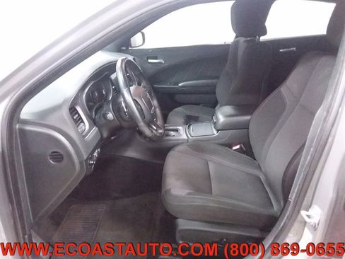 Used 2018 Dodge Charger R/T w/ Blacktop Package RWD image 10