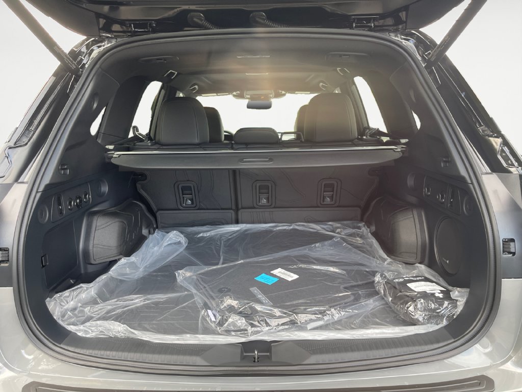 New 2026 Subaru Forester Touring AWD/4WD image 17