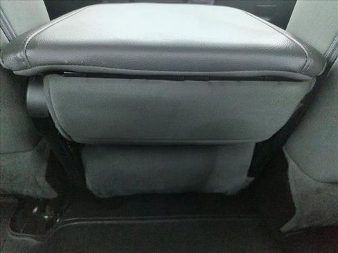 Used 2017 RAM 1500 Express image 16