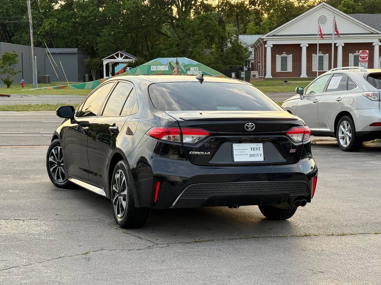 Used 2021 Toyota Corolla SE FWD image 4