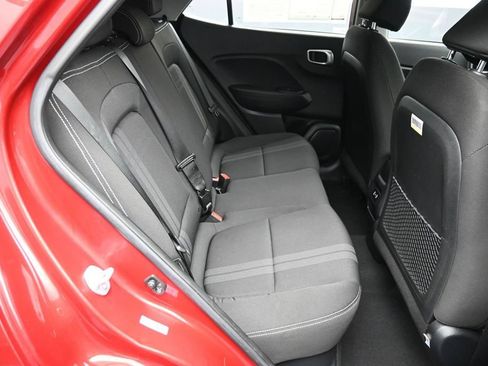 Certified 2024 Hyundai Venue SEL FWD image 24