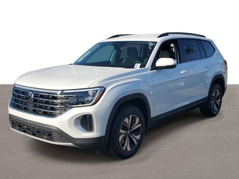 New 2026 Volkswagen Atlas SE FWD image 2