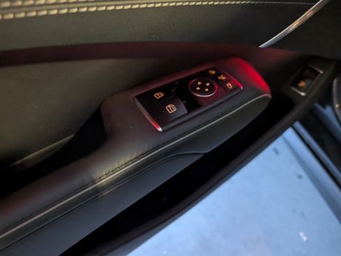 Used 2014 Mercedes-Benz SL 550 image 33