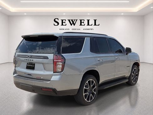 Used 2024 Chevrolet Tahoe RST w/ Luxury Package AWD/4WD image 4