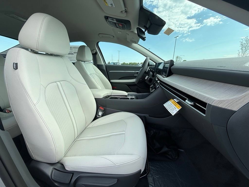 New 2026 Hyundai Sonata Blue FWD image 29