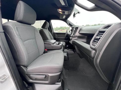 Used 2024 RAM 3500 Tradesman w/ Chrome Appearance Group image 19