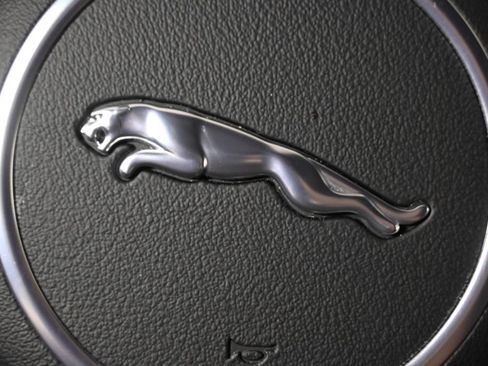 Used 2022 Jaguar F-PACE SVR AWD/4WD image 38