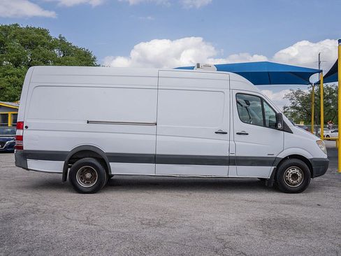 Used 2010 Mercedes-Benz Sprinter 3500 image 5