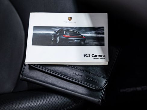 Used 2009 Porsche 911 Carrera S RWD image 16