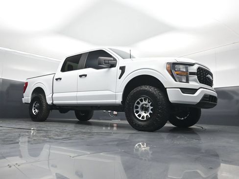 Used 2023 Ford F150 XL w/ STX Appearance Package RWD image 3