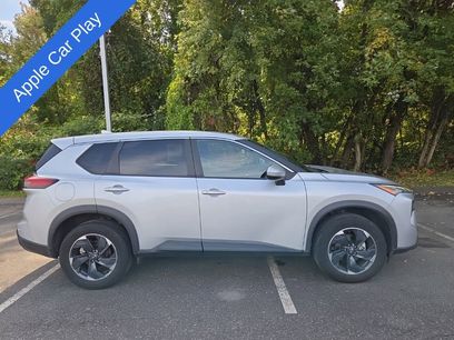 Used 2024 Nissan Rogue SV