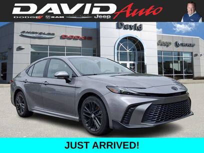 Used 2025 Toyota Camry SE w/ Convenience Package