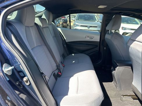 Used 2025 Toyota Corolla SE w/ SE Premium Package FWD image 17
