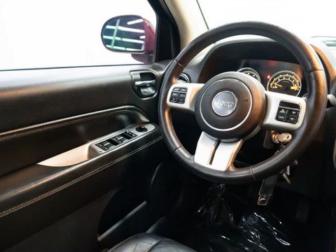 Used 2015 Jeep Compass Limited FWD image 11