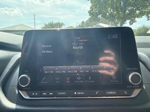 Certified 2024 Nissan Rogue SV FWD image 16