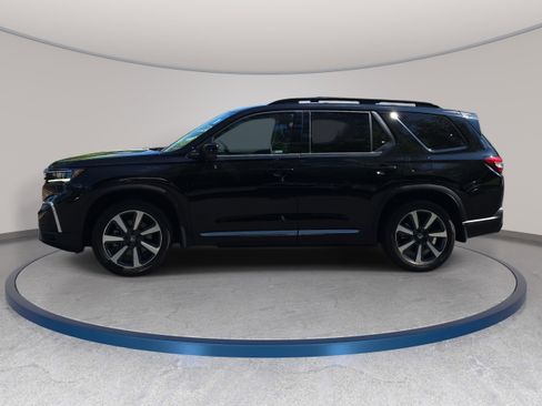 Used 2023 Honda Pilot Elite image 8