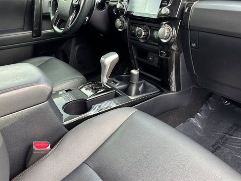 Certified 2024 Toyota 4Runner TRD Off-Road Premium image 15