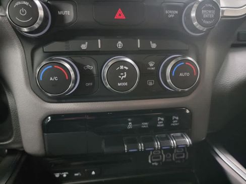 Used 2019 RAM 1500 Big Horn image 21