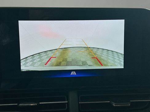 Used 2025 Chevrolet Trax LT image 22