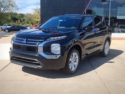 New 2025 Mitsubishi Outlander ES