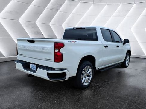 Used 2024 Chevrolet Silverado 1500 Custom image 5