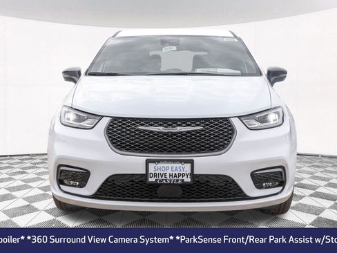 New 2026 Chrysler Pacifica Select image 13