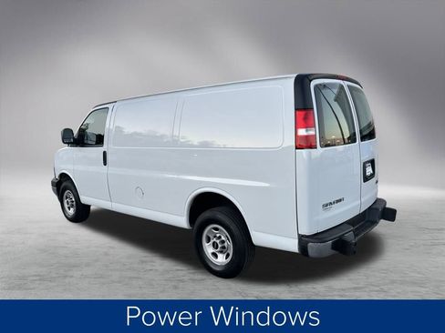 Used 2023 GMC Savana 2500 w/ Driver Convenience Package image 10