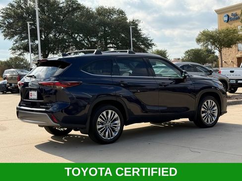Certified 2026 Toyota Highlander Platinum AWD/4WD image 4