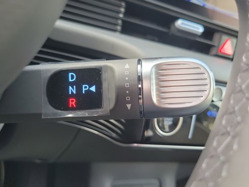 Certified 2025 Hyundai Ioniq 5 SE image 15