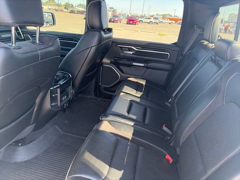 Used 2022 RAM 1500 Laramie AWD/4WD image 11