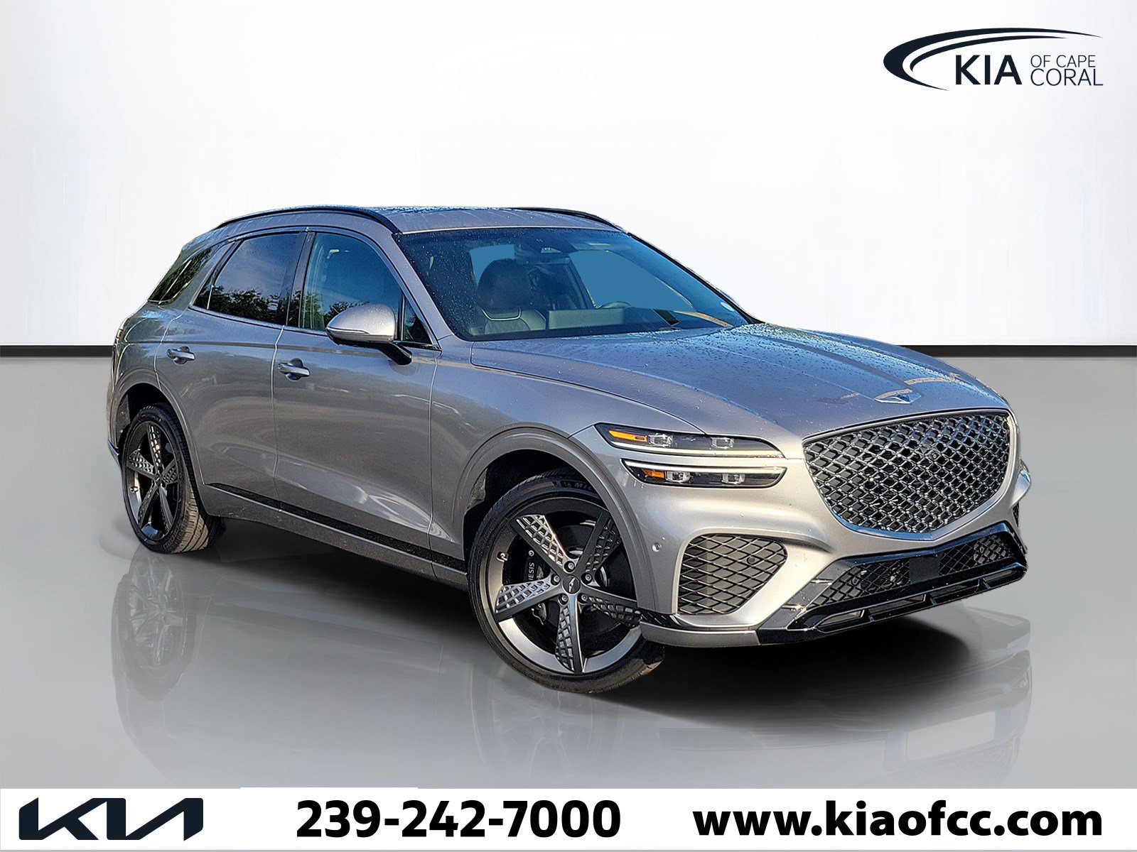 Used 2025 Genesis GV70 3.5T Sport w/ Sport Advanced Package AWD/4WD image 1