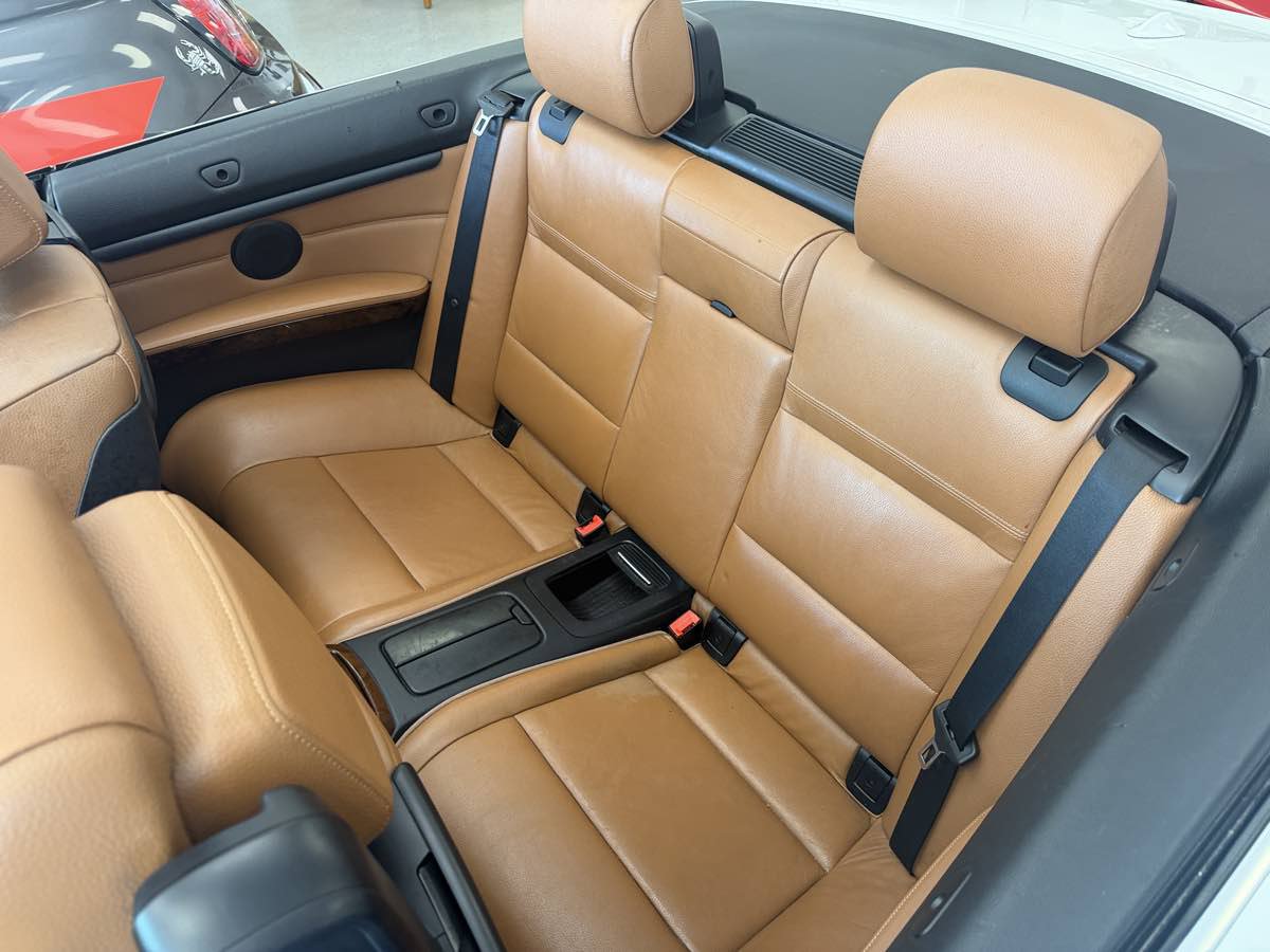 Used 2013 BMW 328i Convertible RWD image 24
