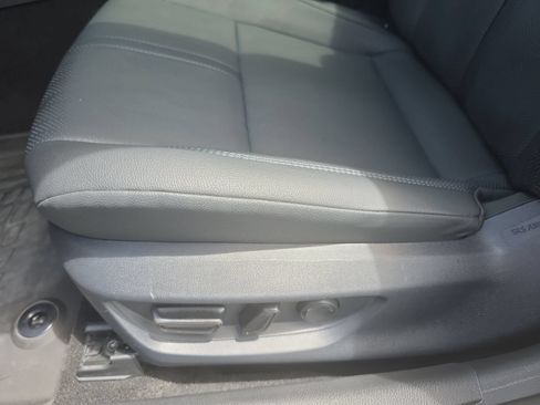 Used 2025 Toyota Camry XSE FWD image 26