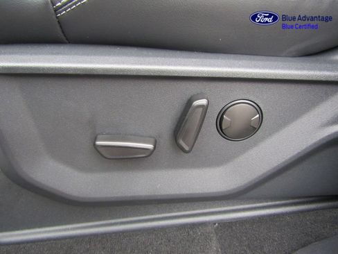 Certified 2025 Ford Expedition Platinum AWD/4WD image 39