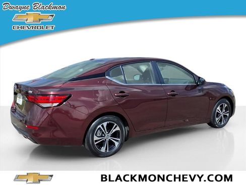 Used 2023 Nissan Sentra SV image 3