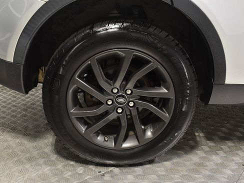 Used 2019 Land Rover Discovery Sport HSE image 35