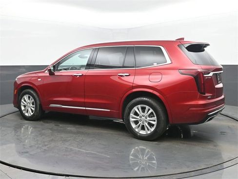 Certified 2024 Cadillac XT6 Luxury image 3