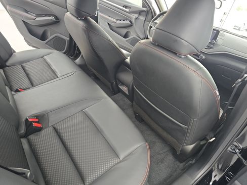 Certified 2025 Nissan Altima 2.5 SR FWD image 11