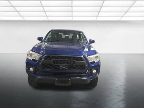 Used 2022 Toyota Tacoma SR5 image 10