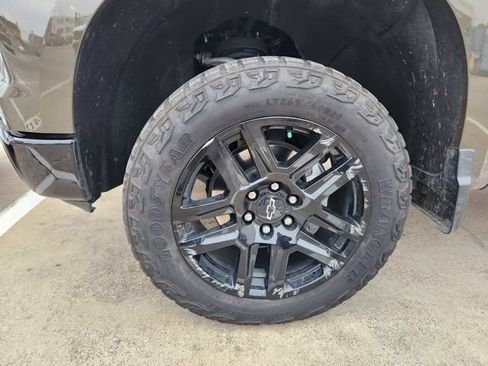 Used 2023 Chevrolet Silverado 1500 Custom Trail Boss image 9