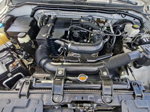 Certified 2019 Nissan Frontier S image 21