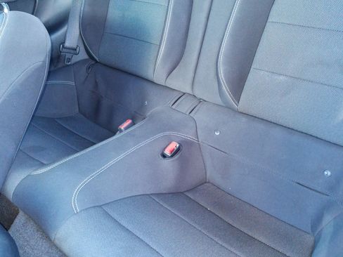 Used 2016 Ford Mustang Coupe image 13