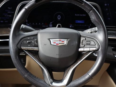 Certified 2022 Cadillac Escalade Premium Luxury image 16