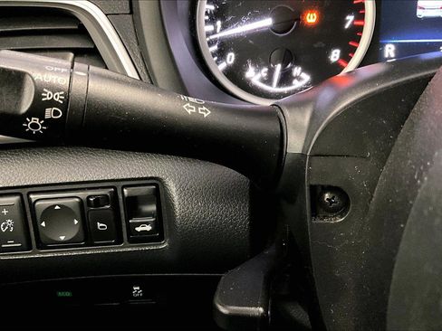 Used 2019 Nissan Sentra SV image 30