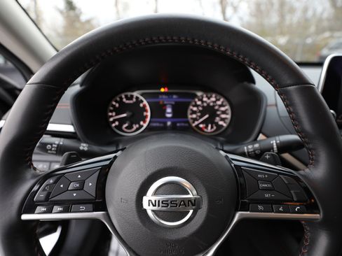 Used 2019 Nissan Altima 2.0 SR image 22