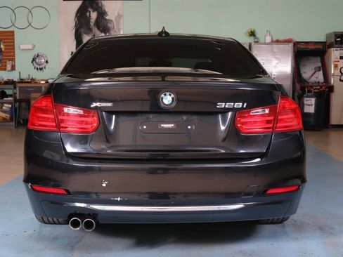 Used 2013 BMW 328i xDrive Sedan image 10
