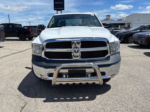 Used 2018 RAM 1500 ST w/ SXT Appearance Group AWD/4WD image 4