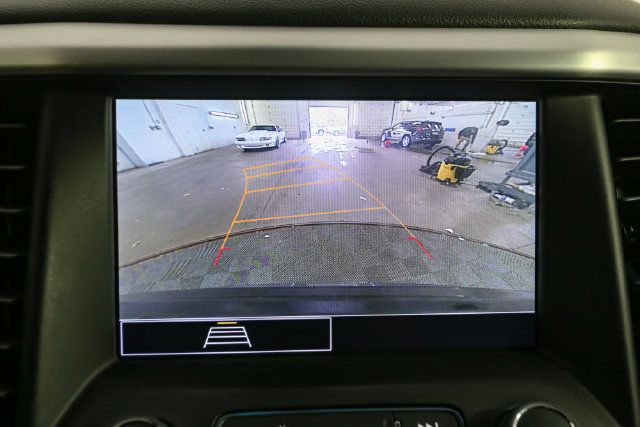 Used 2023 GMC Acadia SLE w/ Driver Convenience Package AWD/4WD image 26