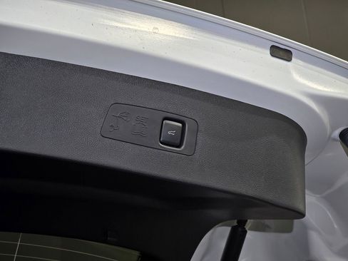 New 2026 Lincoln Corsair Reserve image 33