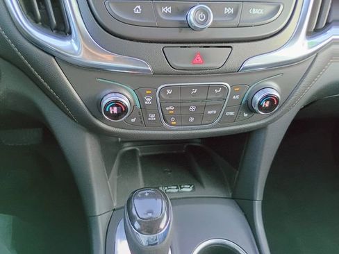 Used 2020 Chevrolet Equinox Premier image 29